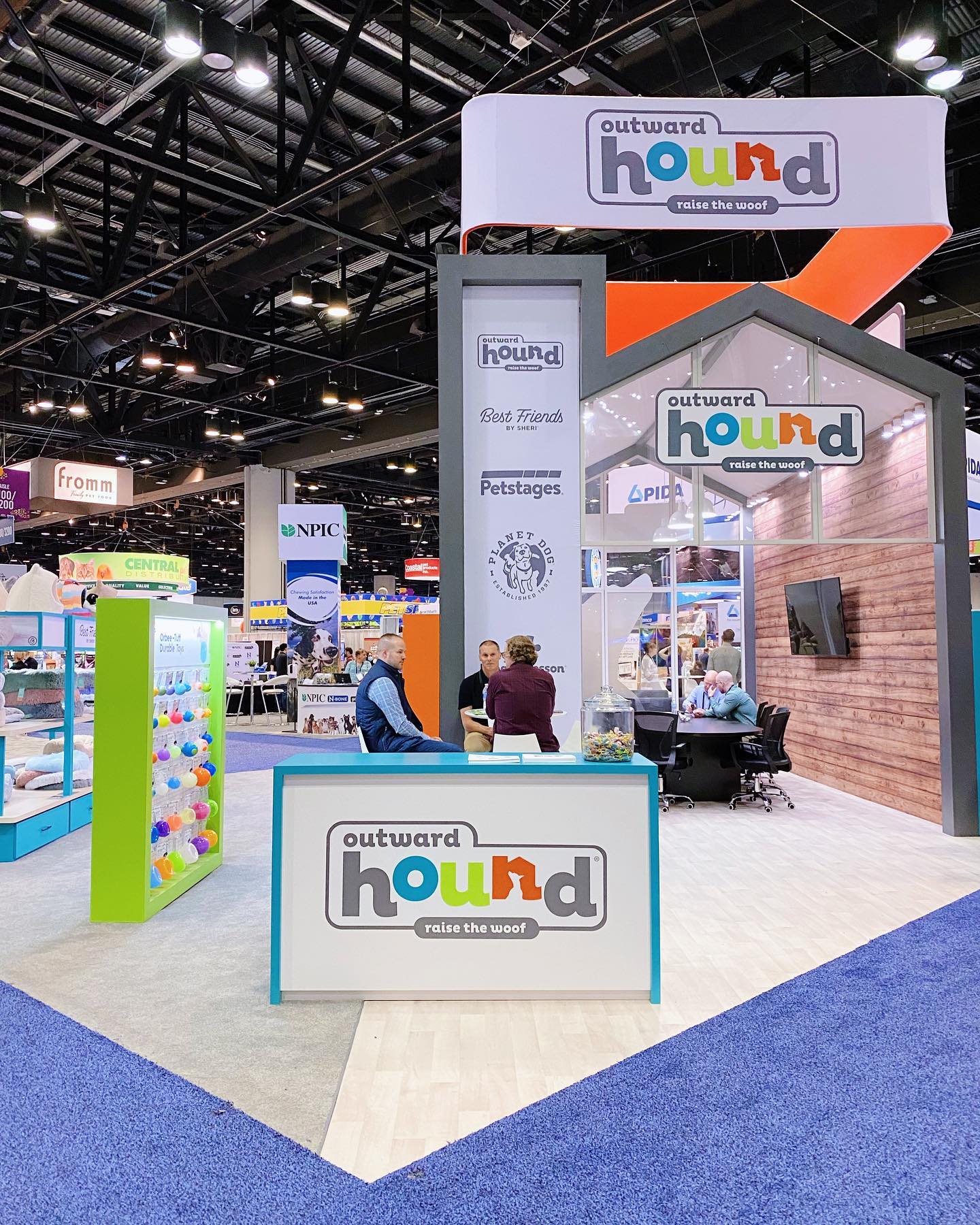3 Benefits of Forming Direct Connections with Event Attendees
